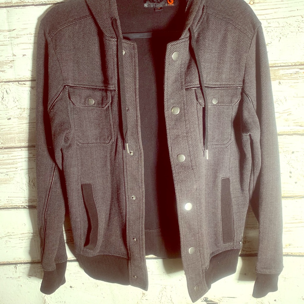I guess this is a small men’s coat by Guess!